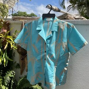 Pretty Blue Cintas Made In Hawaii Women’s Aloha Style Blouse